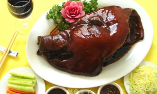 Mastering the Art of Braised Pork Face:A Step-by-Step Guide to Traditional Chinese Cuisine