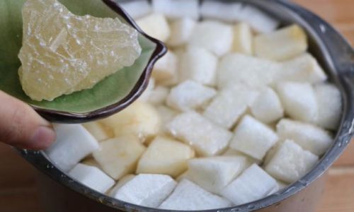 The Art of Pre-Frying Ingredients in Ba Zhen Gao:A Traditional Chinese Pastry