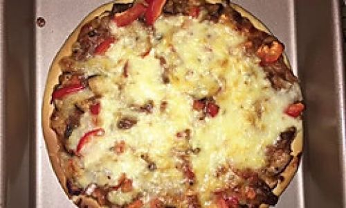 Mastering the Art of Homemade 8-Inch Pizza Crust:A Step-by-Step Guide