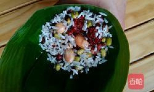 The Rich Tapestry of Ingredients in Eight Treasure Rice Dumplings:A Culinary Exploration