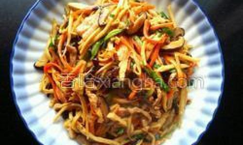 The Art of Crafting Eight Treasure Vegetable Stir-Fry:A Traditional Chinese Delicacy