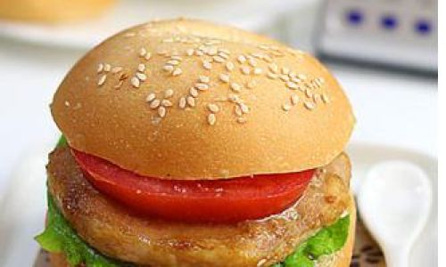 The Art of Crafting the Perfect Macau Pork Chop Bun:A Step-by-Step Guide