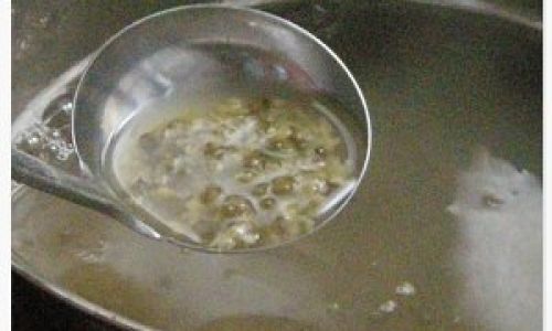 Mastering the Art of Cooking Mung Bean Soup:A Comprehensive Guide to Timing and Techniques