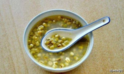 Mastering the Art of Cooking Mung Bean Soup:Techniques for Quick and Perfectly Cooked Beans