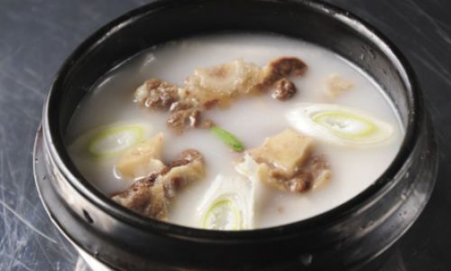 The Science Behind Creamy Bone Broth:Techniques to Achieve a Milky-White Consistency