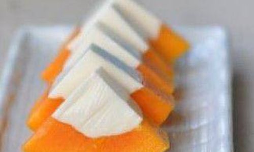 Creative Culinary Adventures:Crafting Homemade Jelly with QQ Candies and Milk