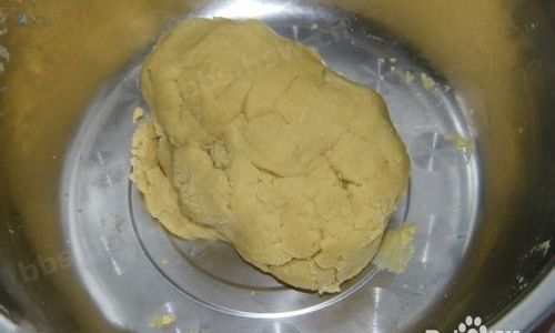 Homemade Delight:A Comprehensive Guide to Crafting Traditional Mung Bean Cakes from Scratch
