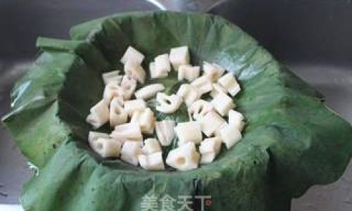 Mastering the Art of Steamed Pork Ribs with Lotus Leaf