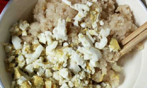 Mastering the Art of Making Delicious Salted Duck Egg Stuffed with Glutinous Rice