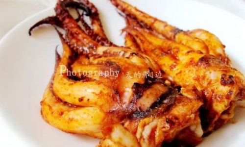 Mastering the Art of Making Korean-Style Grilled Squid on a Hot Plate