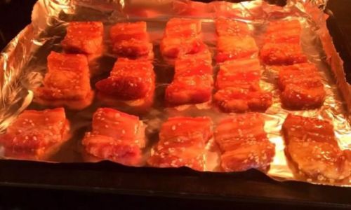 Mastering the Art of Korean-Style Grilled Pork Belly Samgyeopsal)
