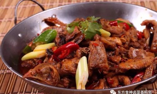 How to Make a Delicious Dry Pot Duck