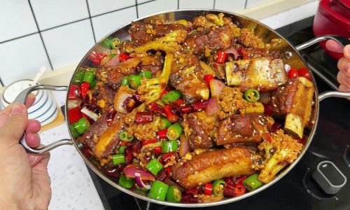 How to Make Dry-Pot Pork Ribs:A Step-by-Step Guide