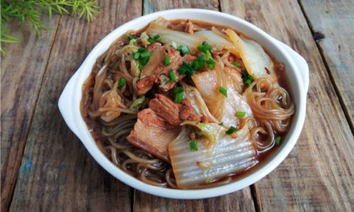 Mastering the Art of Cooking Vermicelli and Cabbage Stew