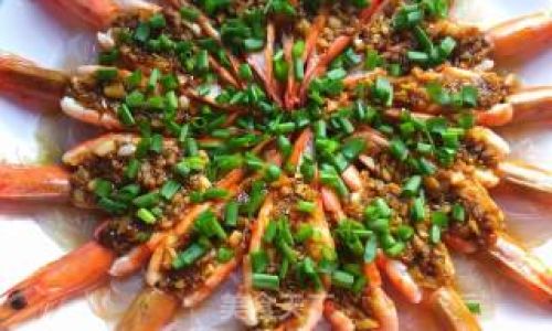 Mastering the Art of Steamed Shrimp with Garlic Sauce:A Culinary Guide