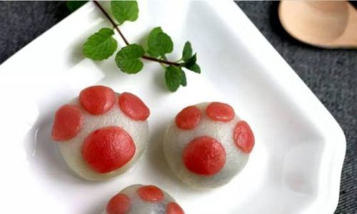 How to Make Delicious Pink Glutinous Rice Balls Yuanxiao)