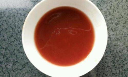 How to Make a Delicious Tomato Vinegar and Sugar Sauce