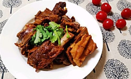 Mastering the Art of Making Hearty Braised Lamb Ribs