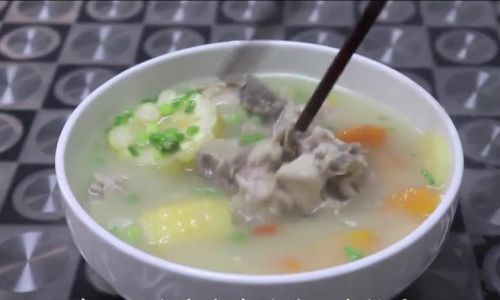 How to Make a Hearty Stewed Pork Rib Soup