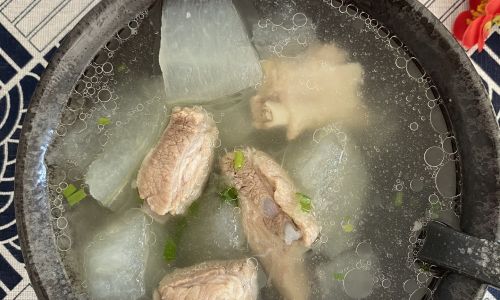 How to Make a Hearty Stewed Pork Rib Soup