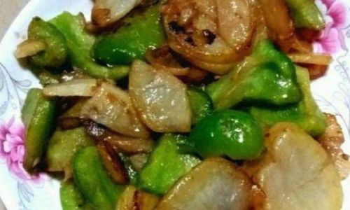 How to Make Fermented Black Bean and Green Pepper Potato Slices