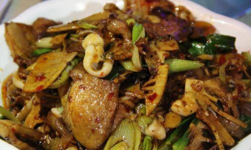 Mastering the Art of Stir-Frying Abalone with Fermented Black Beans
