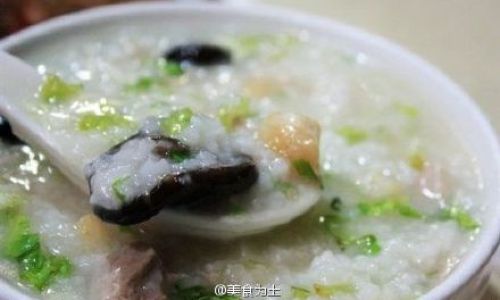 How to Make Mushroom and Pork Congee in an Electric Rice Cooker