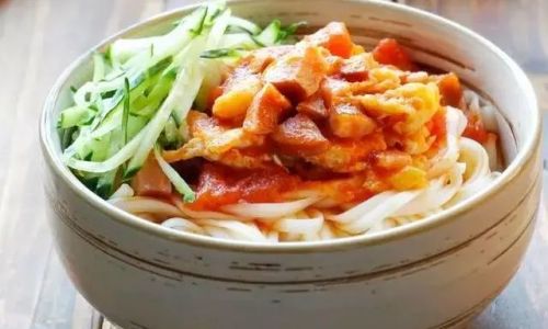 Mastering the Art of Making the Perfect Lu Sauce for Danglu Noodles