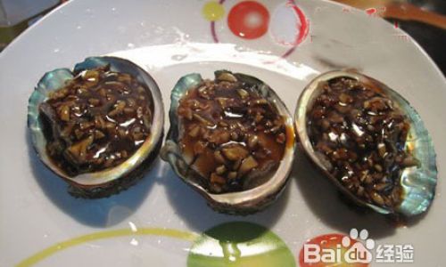 How to Make Scallion Oil Abalone:A Culinary Delight
