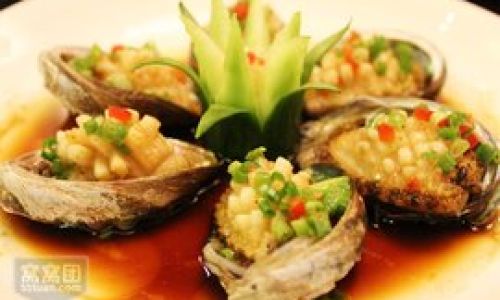 How to Make Scallion Oil Abalone:A Culinary Delight