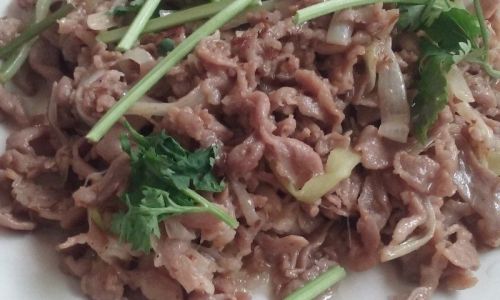 Mastering the Art of Making Scallion-Exploded Lamb