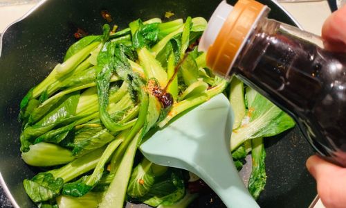 Mastering the Art of Stir-Frying Chinese Rapeseed Greens:A Delicious Guide