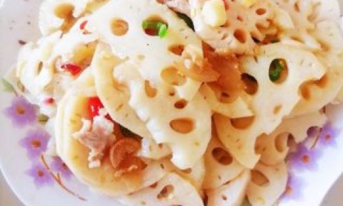 How to Make Stir-Fried Lotus Root Slices:A Culinary Delight