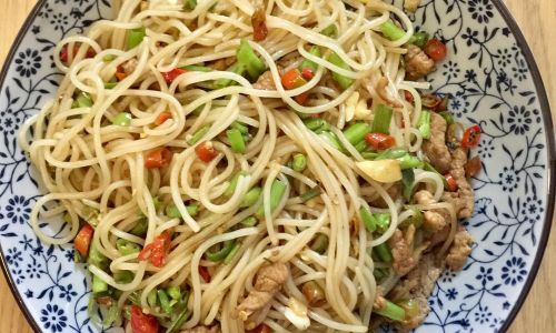 How to Make Stir-Fried Jiangxi Rice Noodles:A Culinary Delight