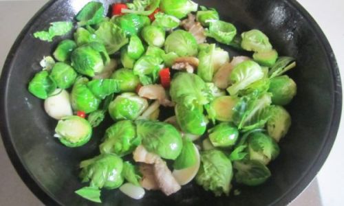 How to Make Stir-Fried Kale:A Comprehensive Guide