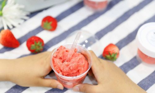 How to Make Authentic Strawberry Ice Cream:The Ultimate Recipe
