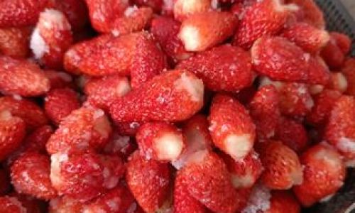 How to Make Authentic Strawberry Ice Cream:The Ultimate Recipe