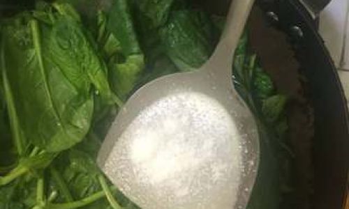 Mastering the Art of Making Spinach and Vermicelli Stew