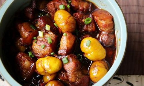 How to Make Steamed Pork Belly with Chestnuts:A Culinary Delight