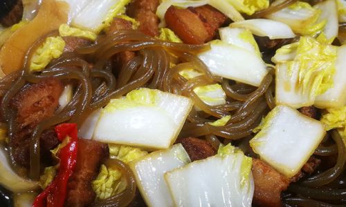 How to Make Pork and Chinese Cabbage Stew with Vermicelli Noodles