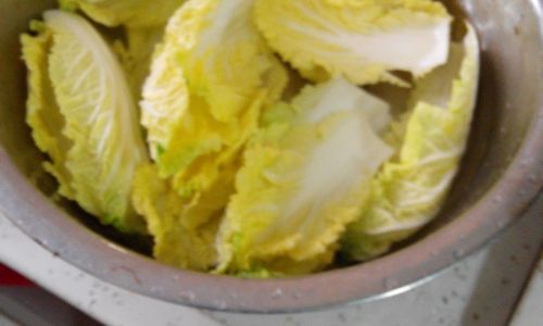 How to Make Delicious and Nutritious Chinese Cabbage Soup