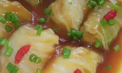 Mastering the Art of Making Delicious Pork and Cabbage Rolls