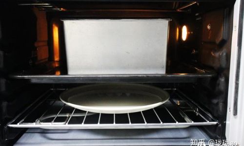How to Make Homemade Bread in a Home Oven
