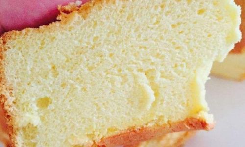How to Make a Fluffy,Soft,and Delicious Cake at Home