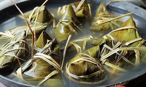 Mastering the Art of Cooking Delicious and Bouncy Zongzi