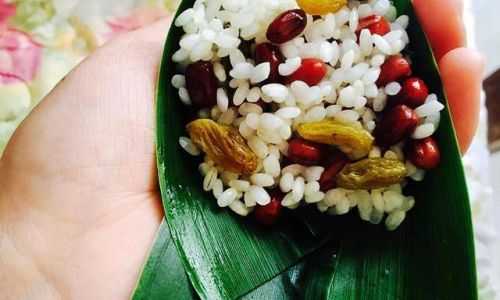 Mastering the Art of Cooking Delicious and Bouncy Zongzi