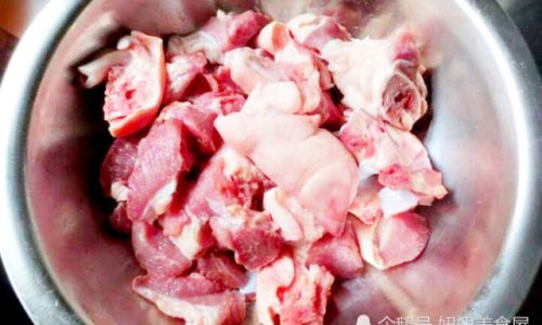 How to Cook Pig Trotters Quickly and Tenderly