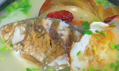 How to Cook a Milky White Fish Soup:A Comprehensive Guide