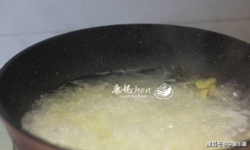 How to Cook a Milky White Fish Soup:A Comprehensive Guide