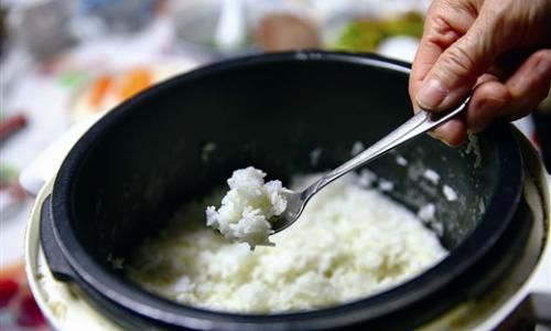 How to Cook Porridge Using an Electric Rice Cooker